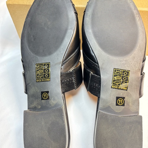 Journee Collection‎ “Stasi” Black Pointed Toe Slip-On Flats • Size 11NW
NWB - Picture 5 of 7